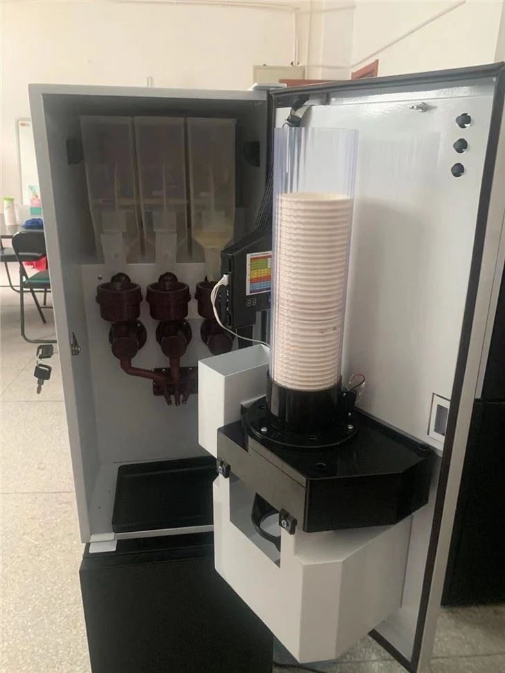 coffee vendig machine inside