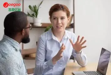 Roghnaíonn Custaiméirí Téalainnis Ár Meaisín Díolta Soláthairtí Níochán Gluai...