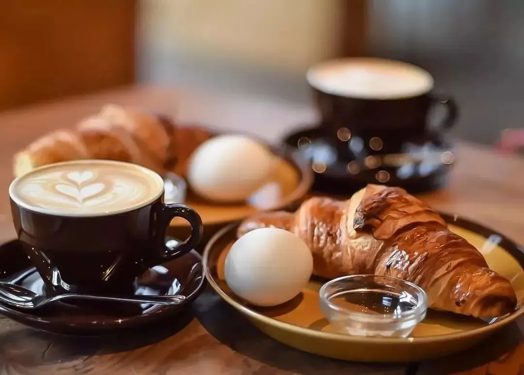 Tá an saol Cosúil le Bosca Seacláide, Chomh maith leis sin Cosúil le Cupán Caife